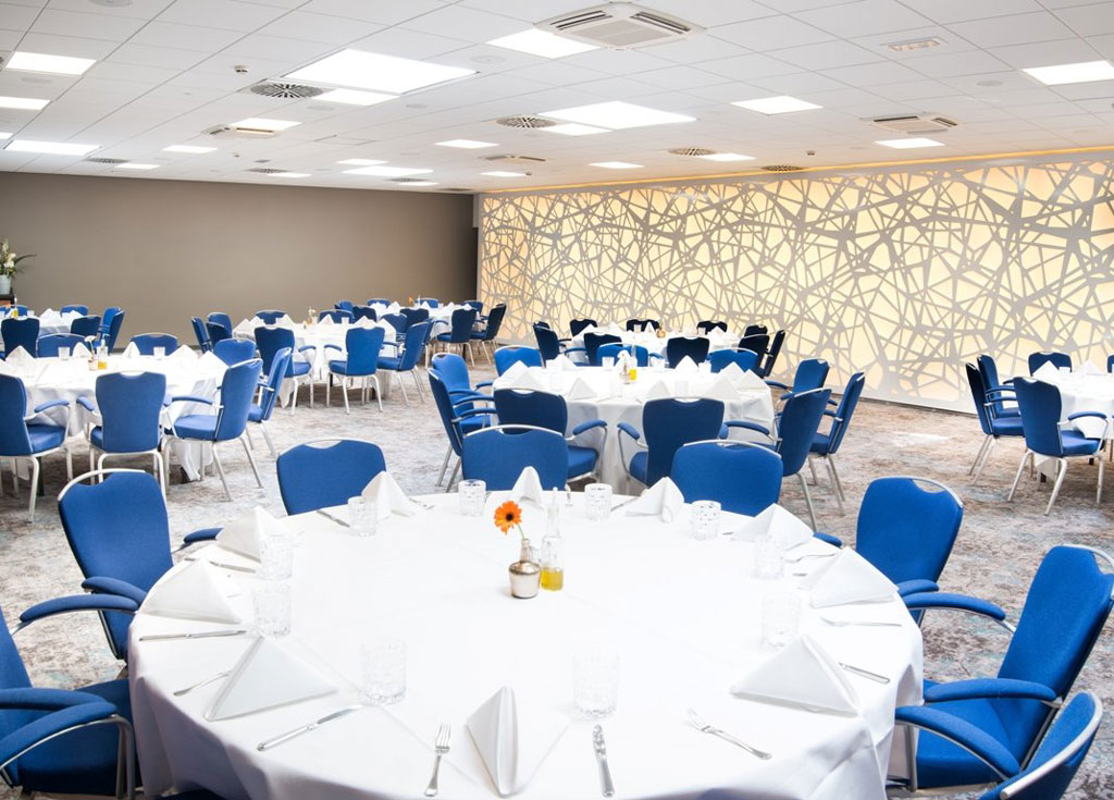 interieur-zaal-kunst-wand